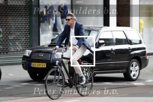Amsterdam 8 april 2018
Ursul de Geer op de fiets in Amstetrdam zuid