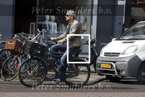 Amsterdam 10 april 2018
Victor Reinier op zijn fiets op de cornelis schuytstraat.