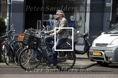 Amsterdam 10 april 2018
Victor Reinier op zijn fiets op de cornelis schuytstraat.