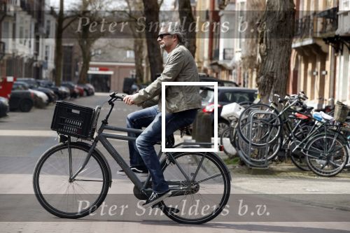 Amsterdam 10 april 2018
Victor Reinier op zijn fiets op de cornelis schuytstraat.