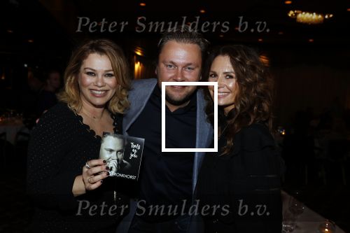 Noordwijk 9 april 2018
Uitreiking en lunch van de strong woman award in hotel Huis ter Duin. Wesly Bronkhorst met Leontine Borsato en Antje Monteiro