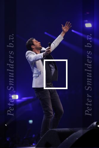 Amsterdam 14 april 2018
Heel holland zingt Hazes in het ziggo dome met oa Andre Hazes Jr Jeroen v d Boom Xander de Buisonje Roxeanne Hazes (zwanger) Peter Beense Trijntje Oosterhuis Danny de Munk Silver Metz en Barry Hay.