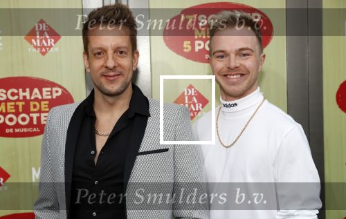 Amsterdam 14 april 2019
Premiere van t schaep met de 5 poten in het deLamar theater.