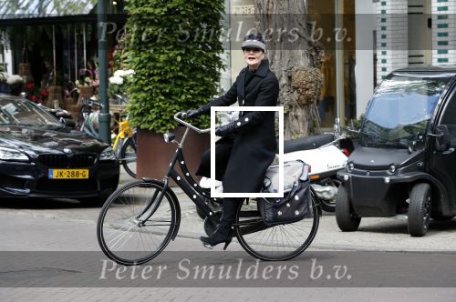 Amsterdam 11 mei 2019
Ans Markus op de fiets .
