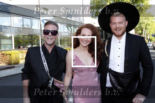 Hilversum 20 mei 2019
Coiffure awards in studio 21. Bastiaan v Schaik kwam met zijn vriendin en actrice â€¦