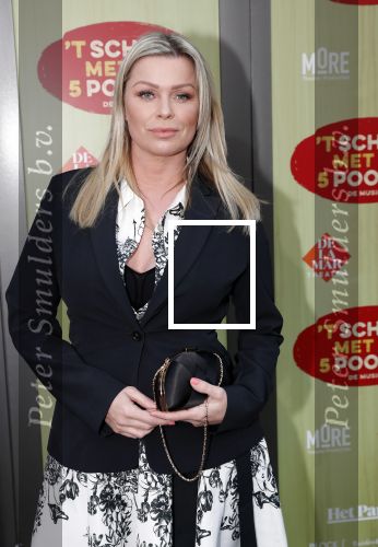 Amsterdam 14 april 2019
Premiere van t schaep met de 5 poten in het deLamar theater. Jelle de Jong en Bridget Maasland