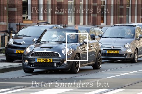 Amsterdam 8 april 2019
Caroline Tensen met zoon Bob in mini cooper cabrio