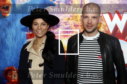 Amsterdam 7 april 2019
Premiere wonderpark in pathe arena. Cloe Leenheer met vriend