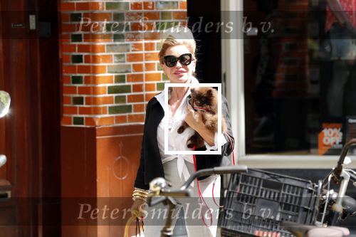 Amsterdam 11 mei 2019
Connie Witteman met haar nieuwe hondje
