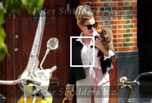 Amsterdam 11 mei 2019
Connie Witteman met haar nieuwe hondje