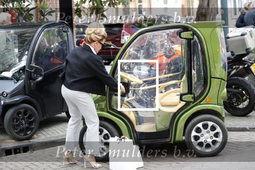 Amsterdam 11 mei 2019
Connie Witteman met haar nieuwe hondje