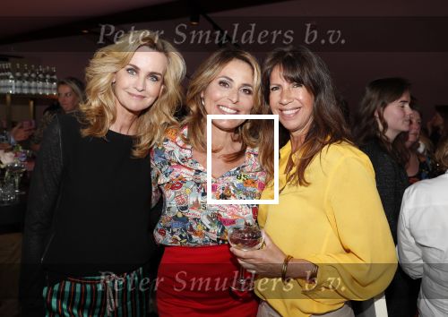 Amsterdam 7 mei 2019
Boekpresentatie Camilla Lackberg bij Mama Kelly in olympisch stadion.
aanwezig oa Daphne Deckers
Isa Hoes
Heleen van Royen
Anna Drijver
Marion Pauw
Susan Smit
Moniqiue des Bouvrie
Patricia Snel
Marlies Dekkers
Inge Ipenburg
Daphne Heleen en Isa Hoes