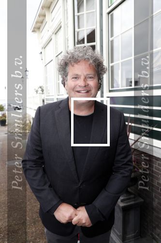 Volendam 6 mei 2019
10 jaar magazine 100%NL bij hotel Spaander. Dirk Zeelenberg