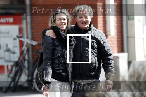 Amsterdam 11 april 2019
Dirk Zeelenberg met zijn vrouw Suus in Amsterdam zuid