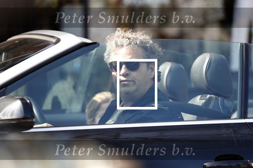 Amsterdam 17 april 2019
Dirk Zeelenberg in cabrio in Amsterdam zuid.