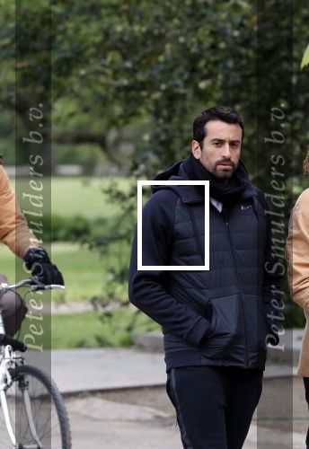 Amsterdam 5 mei 2019
Dotan met een vriendin in het vondelpark.