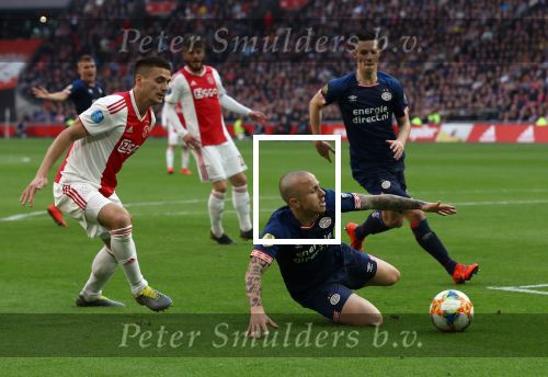 Amsterdam, 31 Maart 2019 AJAX-PSV, eindstand 3-1
Dusan Tadic en Angelino