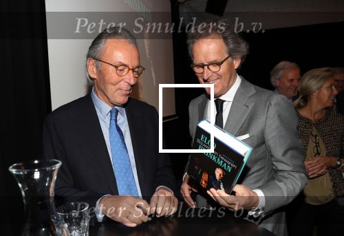 Den Haag, 8 Mei 2019
Uitreiking boek Elco Brinkman met de tekst: Bouwen en Bewaren
Elco met Ton Rombouts (oud burgemeester van s\'-Hertogenbosch en sinds 2015 lid van de 1e kamer.