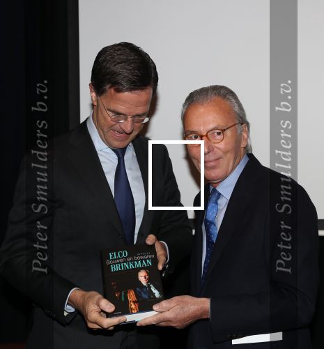Den Haag, 8 Mei 2019
Uitreiking boek Elco Brinkman met de tekst: Bouwen en Bewaren
Elco Brinkman met Mark Rutte