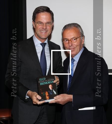 Den Haag, 8 Mei 2019
Uitreiking boek Elco Brinkman met de tekst: Bouwen en Bewaren
Elco Brinkman met Mark Rutte