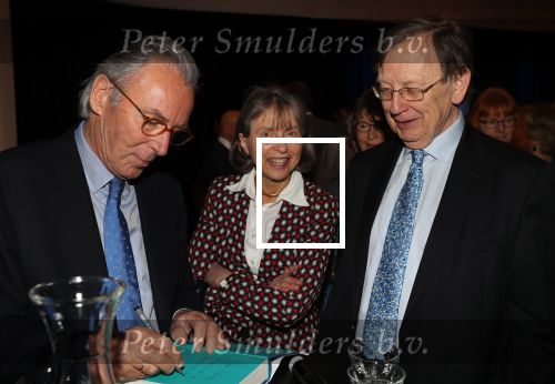 Den Haag, 8 Mei 2019
Uitreiking boek Elco Brinkman met de tekst: Bouwen en Bewaren
Mark Rutte met Nout Wellink