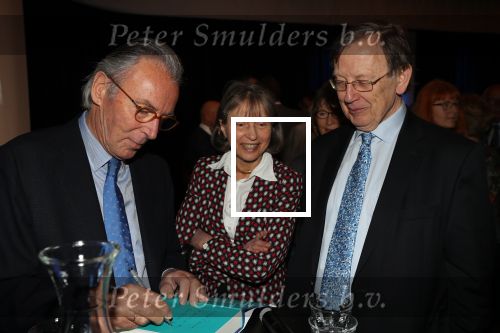 Den Haag, 8 Mei 2019
Uitreiking boek Elco Brinkman met de tekst: Bouwen en Bewaren
Mark Rutte met Nout Wellink