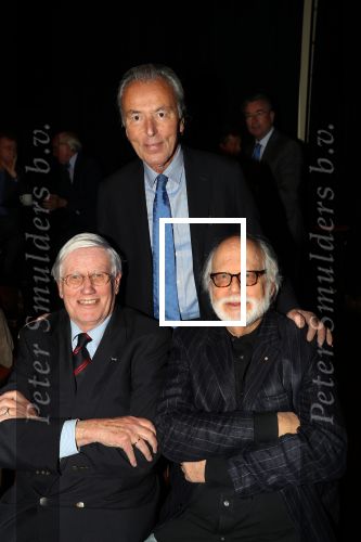 Den Haag, 8 Mei 2019
Uitreiking boek Elco Brinkman met de tekst: Bouwen en Bewaren
Elco Brinkman met Rob Houwer en Hans Wiegel