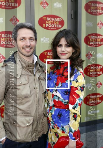 Amsterdam 14 april 2019
Premiere van t schaep met de 5 poten in het deLamar theater. Elise Schaap en partner Wouter de Jong