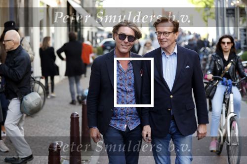 Amsterdam 1o0 mei 2019
Frank en Rogier van paleis voor een prikkie op straat in Amsterdam.
