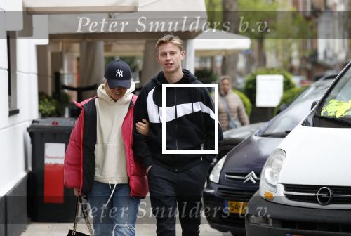Amsterdam 7 mei 2019
Frenkie de Jong met zijn vriendin Mikky in Amsterdam zuid.