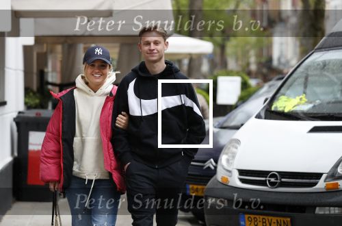 Amsterdam 7 mei 2019
Frenkie de Jong met zijn vriendin Mikky in Amsterdam zuid.