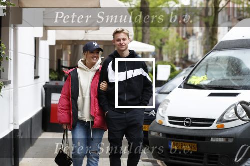 Amsterdam 7 mei 2019
Frenkie de Jong met zijn vriendin Mikky in Amsterdam zuid.
