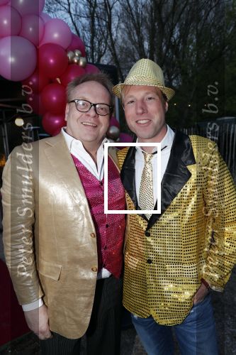 Bloemendaal 13 april 2019
Afscheidsfeest voor Hans Klok die naar Las Vegas gaat verhuizen. Frits Huffnagel met een kennis