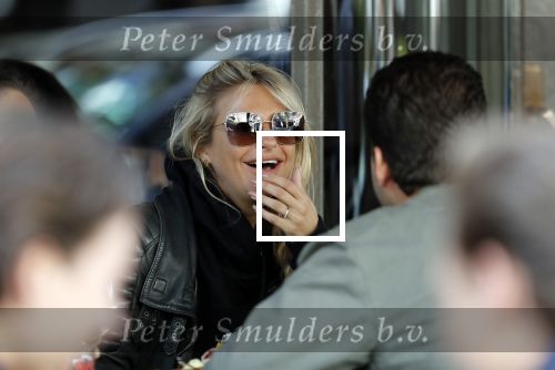 Amsterdam 11 mei 2019
Gaby Blaaser op terras bij v Dam .