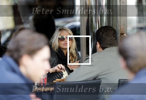 Amsterdam 11 mei 2019
Gaby Blaaser op terras bij v Dam .
