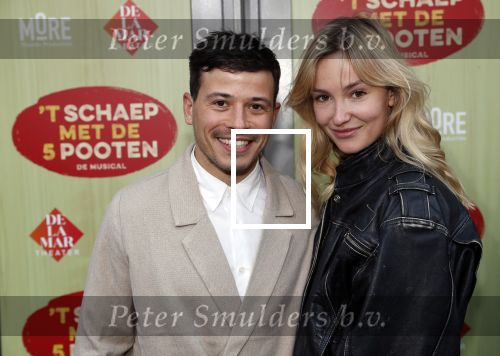 Amsterdam 14 april 2019
Premiere van t schaep met de 5 poten in het deLamar theater. Geza Weisz met zijn nieuwe vriendin