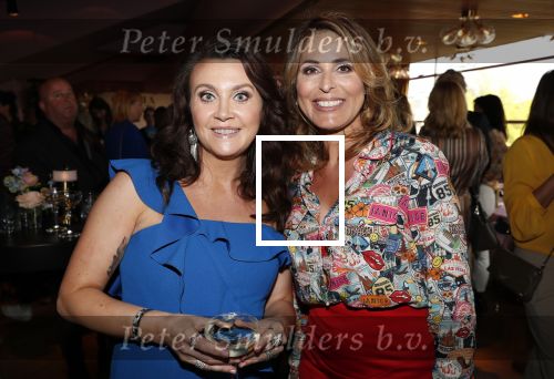 Amsterdam 7 mei 2019
Boekpresentatie Camilla Lackberg bij Mama Kelly in olympisch stadion.
aanwezig oa Daphne Deckers
Isa Hoes
Heleen van Royen
Anna Drijver
Marion Pauw
Susan Smit
Moniqiue des Bouvrie
Patricia Snel
Marlies Dekkers
Inge Ipenburg