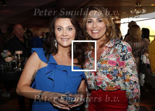 Amsterdam 7 mei 2019
Boekpresentatie Camilla Lackberg bij Mama Kelly in olympisch stadion.
aanwezig oa Daphne Deckers
Isa Hoes
Heleen van Royen
Anna Drijver
Marion Pauw
Susan Smit
Moniqiue des Bouvrie
Patricia Snel
Marlies Dekkers
Inge Ipenburg