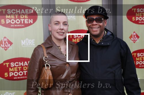 Amsterdam 14 april 2019
Premiere van t schaep met de 5 poten in het deLamar theater. Howard Komproe en partner Fien Ploeger