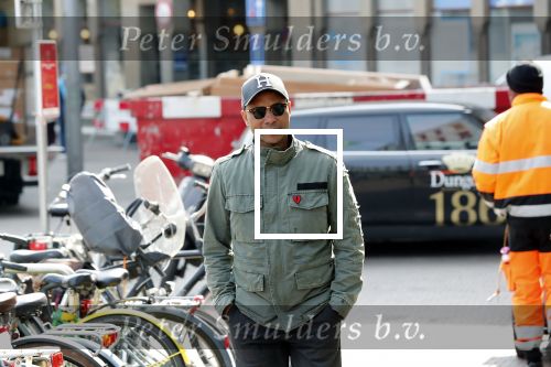 Den Haag 9 april 2019
Humberto tan fluitend op straat onderweg naar Libelle event in Dudok.