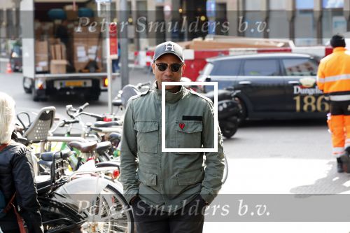 Den Haag 9 april 2019
Humberto tan fluitend op straat onderweg naar Libelle event in Dudok.