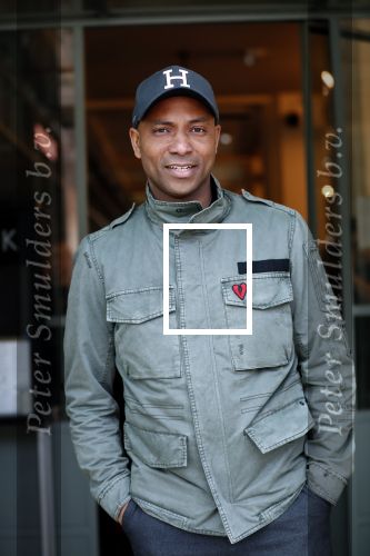 Den Haag 9 april 2019
Humberto tan fluitend op straat onderweg naar Libelle event in Dudok.