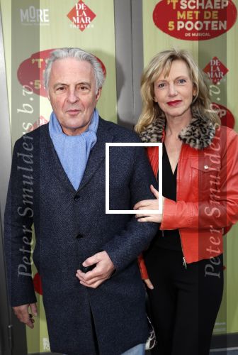 Amsterdam 14 april 2019
Premiere van t schaep met de 5 poten in het deLamar theater. Huub Stapel en Johanna ter Steege