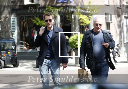Amsterdam 11 mei 2019
Mark v Eeuwen en Huub Stapel op de cornelis schuytstraat. Ze gaan repeteren voor Flikken Rotterdam.
