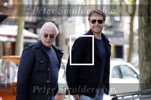 Amsterdam 11 mei 2019
Mark v Eeuwen en Huub Stapel op de cornelis schuytstraat. Ze gaan repeteren voor Flikken Rotterdam.