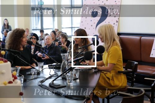 Den Haag 9 april 2019
Presentatie Libelle 85 jaar in cafe Dudok met oa Humberto Tan Ingrid v Engelshoven Hilmar Mulder gepresenteerd door Ebru Umar.
