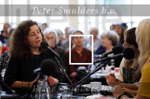Den Haag 9 april 2019
Presentatie Libelle 85 jaar in cafe Dudok met oa Humberto Tan Ingrid v Engelshoven Hilmar Mulder gepresenteerd door Ebru Umar.