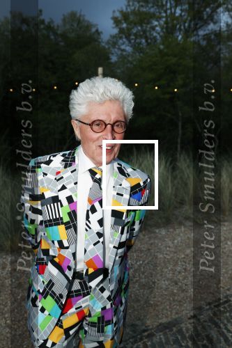 Bloemendaal 13 april 2019
Afscheidsfeest voor Hans Klok die naar Las Vegas gaat verhuizen. Jacques d Ancona kwam met zijn partner Hans Langhout