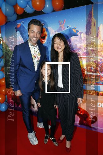 Amsterdam 7 april 2019
Premiere wonderpark in pathe arena. Jan Kooijman met vrouw en dochter