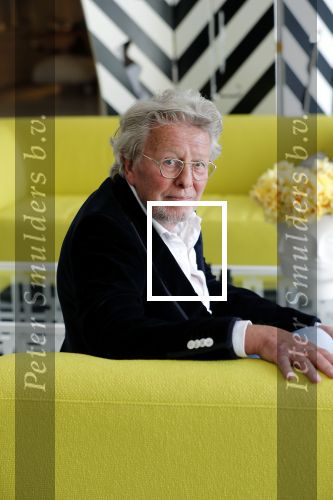 Naarden Vesting 18 april 2019
Catharine Keyl interviewt Jan des Bouvrie bij het Arsenaal.